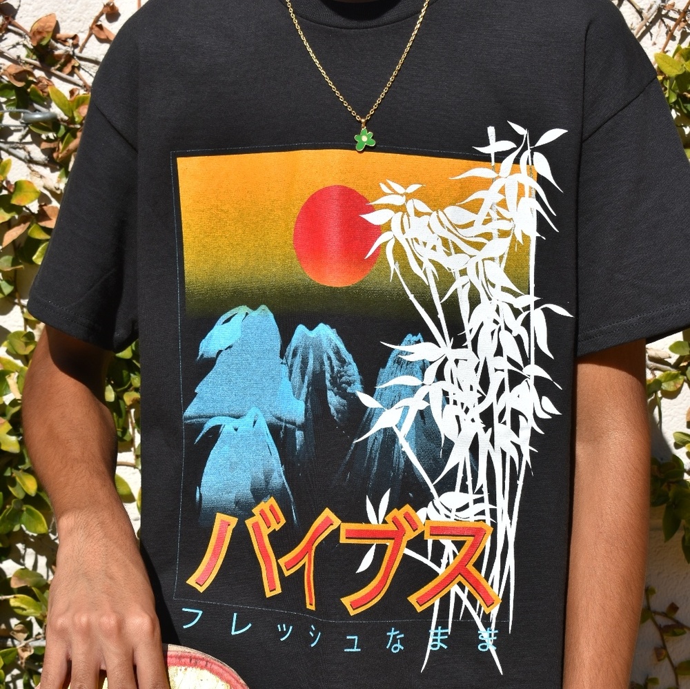 Red Sun Tee Medium